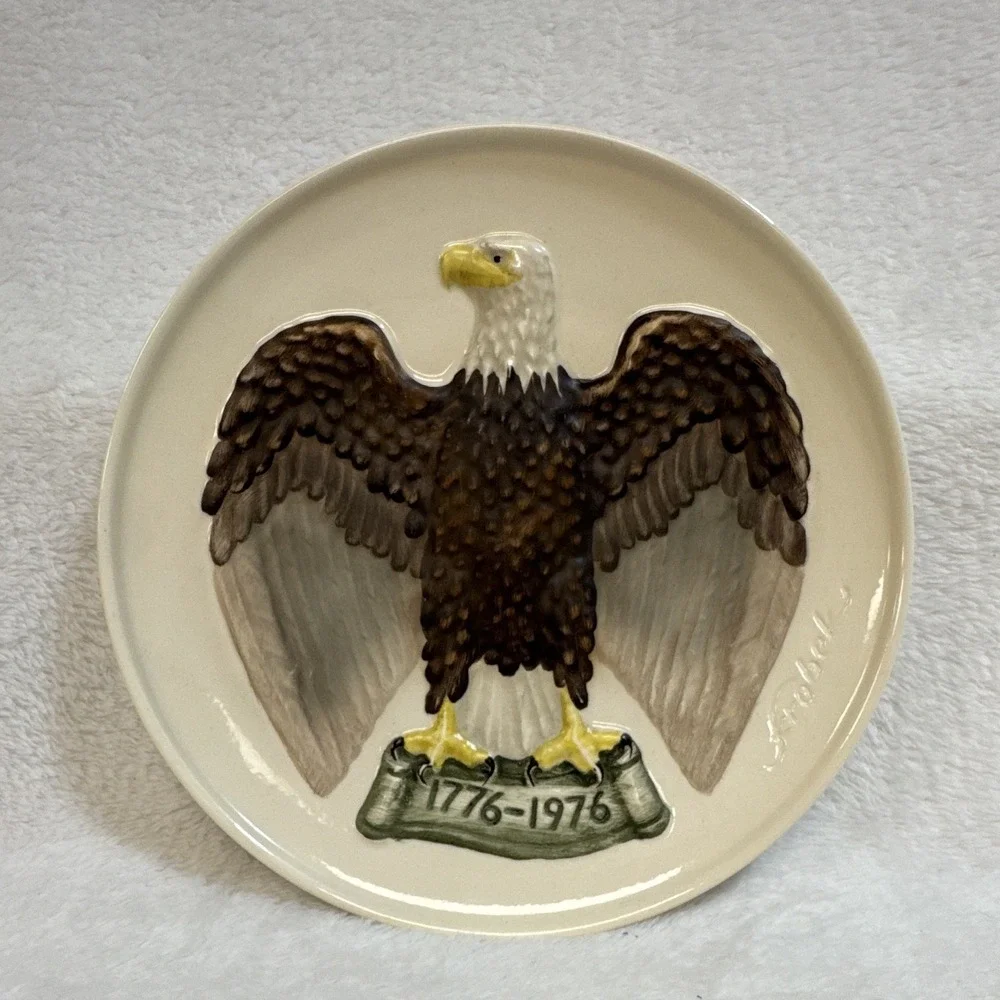 Goebel W Germany 1975 US Bicentennial Bald Eagle Plate 1776-1976 Relief Decor